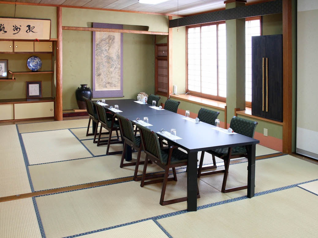 和室椅子テーブル_旅館家具_アームチェア, ダイニングチェア, チェア_飛鳥チェア3-400-グリーン_八木研_ヤギケン_yagiken