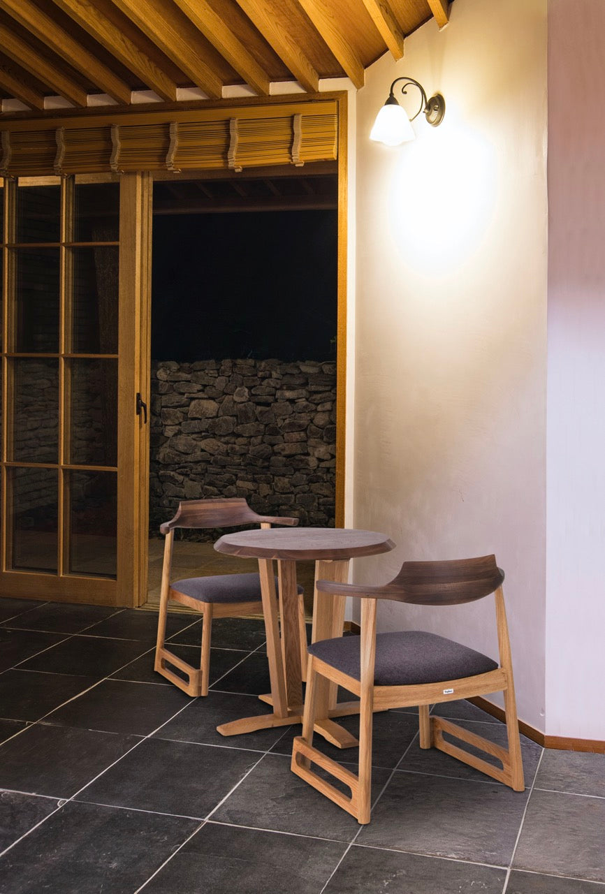 和室椅子テーブル_旅館家具_アームチェア, ダイニングチェア, チェア_くつろぎ-チェア3-walnut-L_八木研_ヤギケン_yagiken