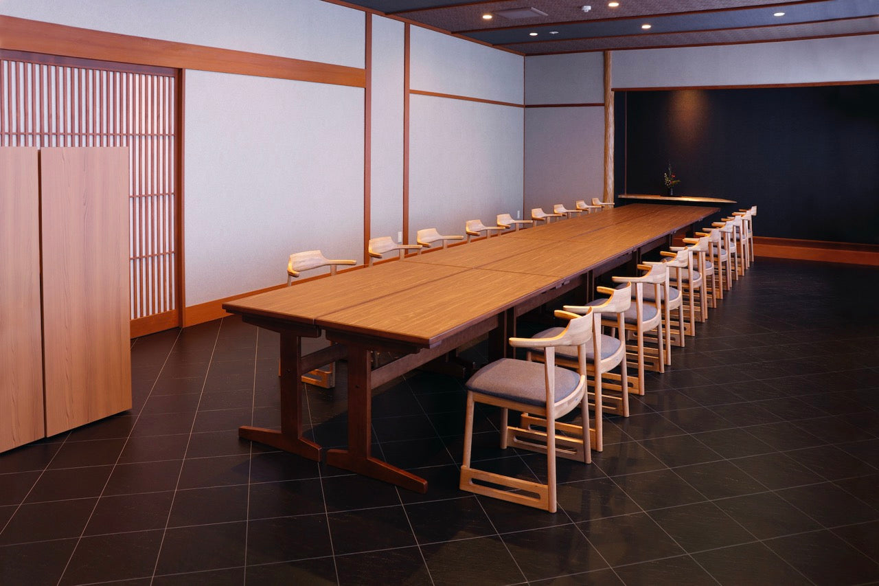 和室椅子テーブル_旅館家具_アームチェア, ダイニングチェア, チェア_くつろぎ-チェア3-walnut-H_八木研_ヤギケン_yagiken