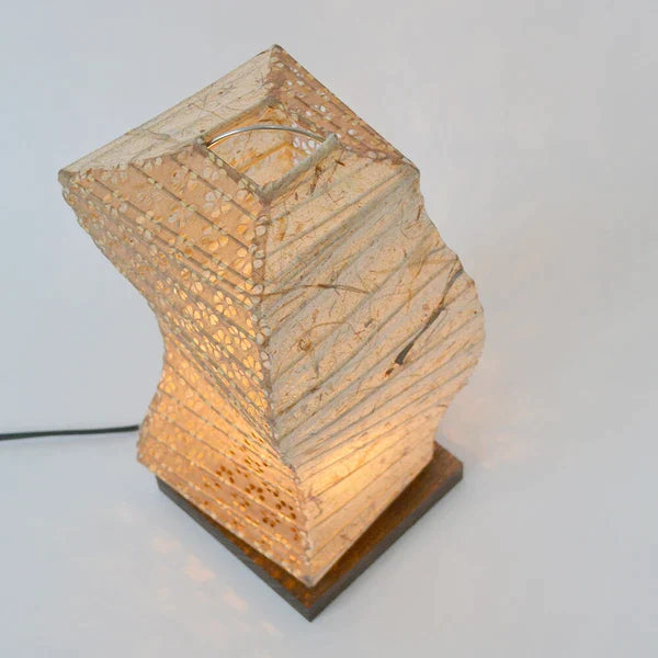 和紙テーブルライト 和紙照明テーブル 日本の和紙ライト 和風テーブルライト 手作り和紙照明 薄紙テーブルライト モダン和紙ライト 和紙ライトデザイン 伝統的な和紙照明 和風照明テーブルライト エッジ B-28 ツインバナナ 白熱電球25W付属