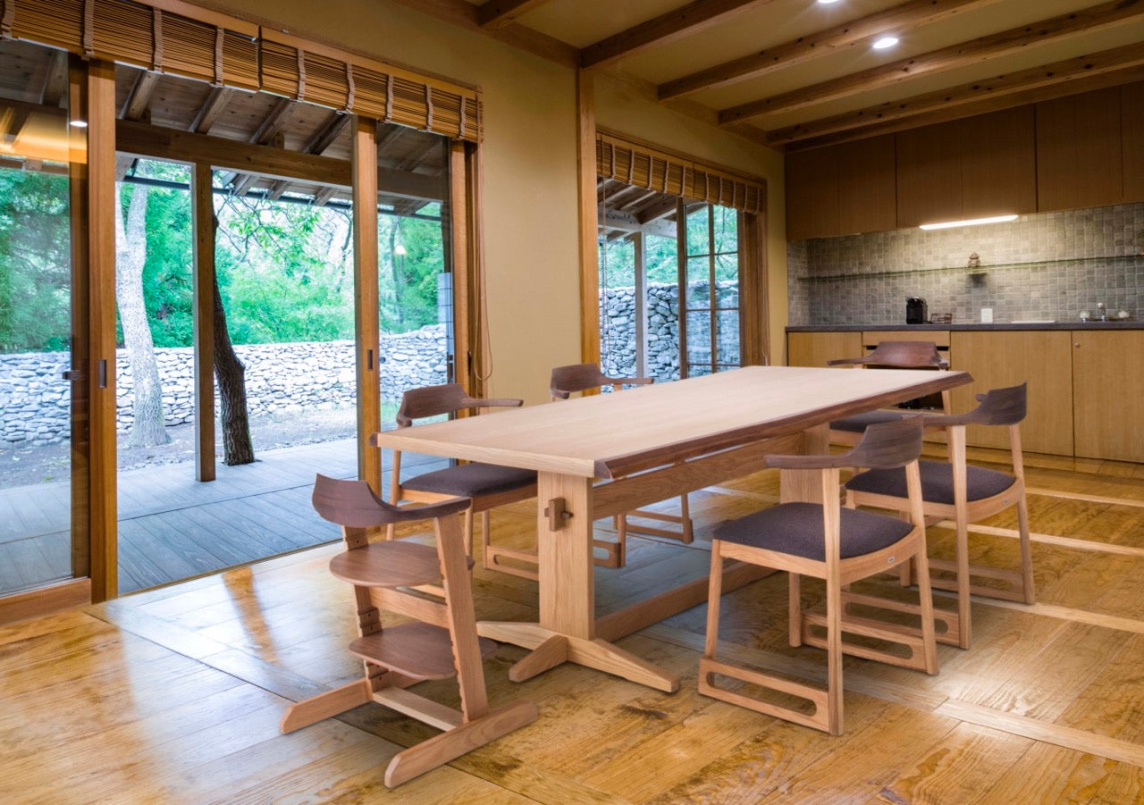 和室椅子テーブル_旅館家具_アームチェア, ダイニングチェア, チェア_くつろぎ-チェア3-walnut-L_八木研_ヤギケン_yagiken