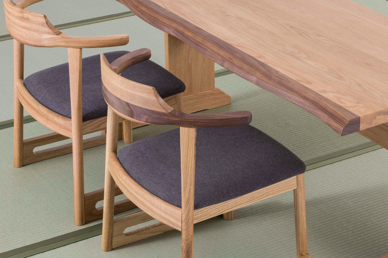 和室椅子テーブル_旅館家具_アームチェア, ダイニングチェア, チェア_くつろぎ-チェア3-walnut-L_八木研_ヤギケン_yagiken
