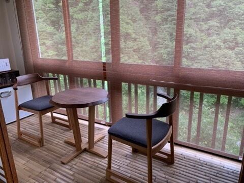 和室椅子テーブル_旅館家具_2人用テーブル, テーブル, ラウンドテーブル_くつろぎ-ラウンドテーブル60-H_八木研_ヤギケン_yagiken