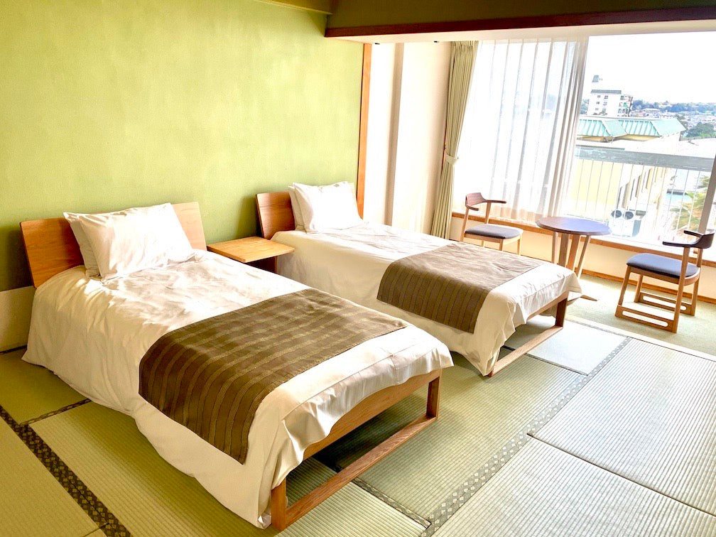 和室椅子テーブル_旅館家具_ソファベッド_くつろぎ-ソファベッド2-背板-NT色_八木研_ヤギケン_yagiken