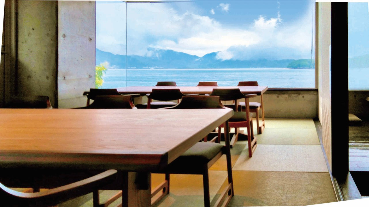 和室椅子テーブル_旅館家具_アームチェア, ダイニングチェア, チェア_くつろぎ-チェア3-walnut-H_八木研_ヤギケン_yagiken