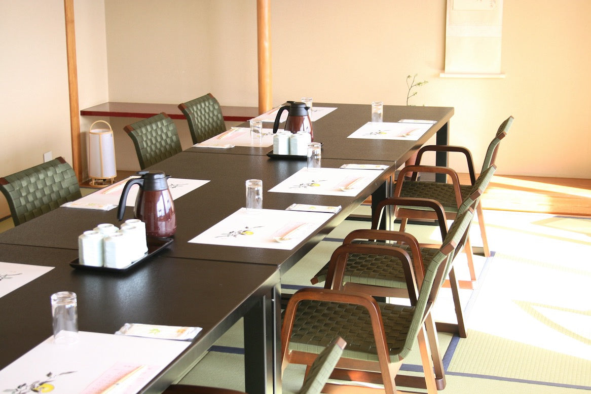 和室椅子テーブル_旅館家具_スツール_飛鳥スツール3-350-グリーン_八木研_ヤギケン_yagiken