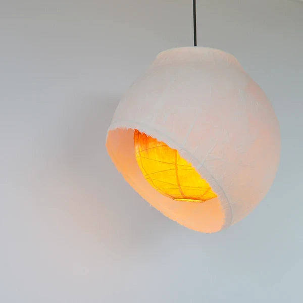 和紙ペンダントライト-和紙照明ペンダント-日本の和紙ランプ-和風ペンダントライト-手作り和紙照明-薄紙ペンダントライト-モダン和紙照明-和紙照明デザイン-伝統的な和紙照明-玄関照明-廊下照明-1灯ペンダントライト-月のあかり-PAN-450 電球別売