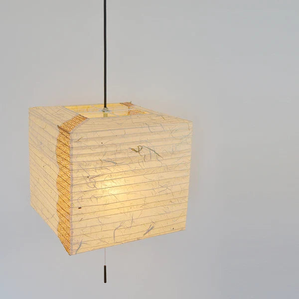 和紙ペンダントライト-和紙照明ペンダント-日本の和紙ランプ-和風ペンダントライト-手作り和紙照明-薄紙ペンダントライト-モダン和紙照明-和紙照明デザイン-伝統的な和紙照明-6畳用照明-2灯ペンダントライト-キューブ SPN2-1112 黒雲龍×麻葉唐茶 電球別売