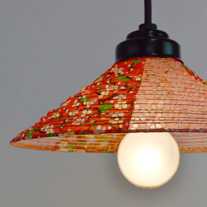 和紙ペンダントライト-和紙照明ペンダント-日本の和紙ランプ-和風ペンダントライト-手作り和紙照明-薄紙ペンダントライト-モダン和紙照明-和紙照明デザイン-伝統的な和紙照明-小さな空間-1灯ペンダントライト-和風照明1灯レトロペンダント インヴェント SDPN-244B プラムレッド×小梅赤 電球別売