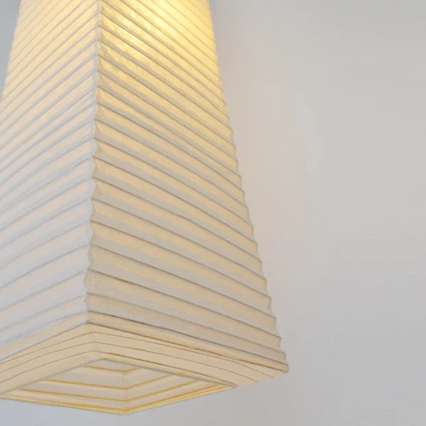 和紙ペンダントライト-和紙照明ペンダント-日本の和紙ランプ-和風ペンダントライト-手作り和紙照明-薄紙ペンダントライト-モダン和紙照明-和紙照明デザイン-伝統的な和紙照明-吹き抜け照明-大型照明-吹き抜け用-和風ペンダントライト-ソード SDPN-205 楮紙白 電球別売