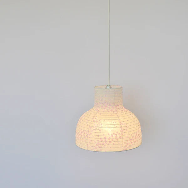 和紙ペンダントライト-和紙照明ペンダント-日本の和紙ランプ-和風ペンダントライト-手作り和紙照明-薄紙ペンダントライト-モダン和紙照明-和紙照明デザイン-伝統的な和紙照明-小さな空間-多灯吊り-1灯ペンダントライト カップ 花舞ピンク SPN1-1118 電球別売