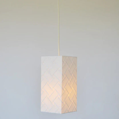 和紙ペンダントライト-和紙照明ペンダント-日本の和紙ランプ-和風ペンダントライト-手作り和紙照明-薄紙ペンダントライト-モダン和紙照明-和紙照明デザイン-伝統的な和紙照明-小さな空間-1灯ペンダントライト-姫シリーズ和風照明1灯ペンダントライト VPN-1901 織姫　電球別売