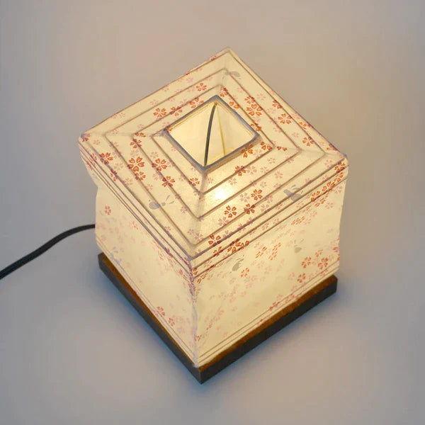 和紙テーブルライト 和紙照明テーブル 日本の和紙ライト 和風テーブルライト 手作り和紙照明 薄紙テーブルライト モダン和紙ライト 和紙ライトデザイン 伝統的な和紙照明 和風照明テーブルライト シュライン SS-3010 花うさぎピンク 白熱電球25W付属