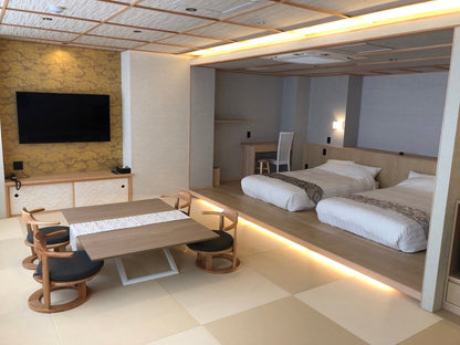 和室椅子テーブル_旅館家具_ダイニングチェア, チェア, ローチェア_まどか-和室低座椅子-φ450-NT色_八木研_ヤギケン_yagiken